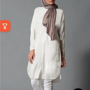 Chic White Women's Tunic Top